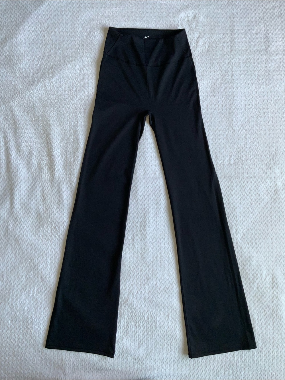 Nike Skims Slim Flare Leggings